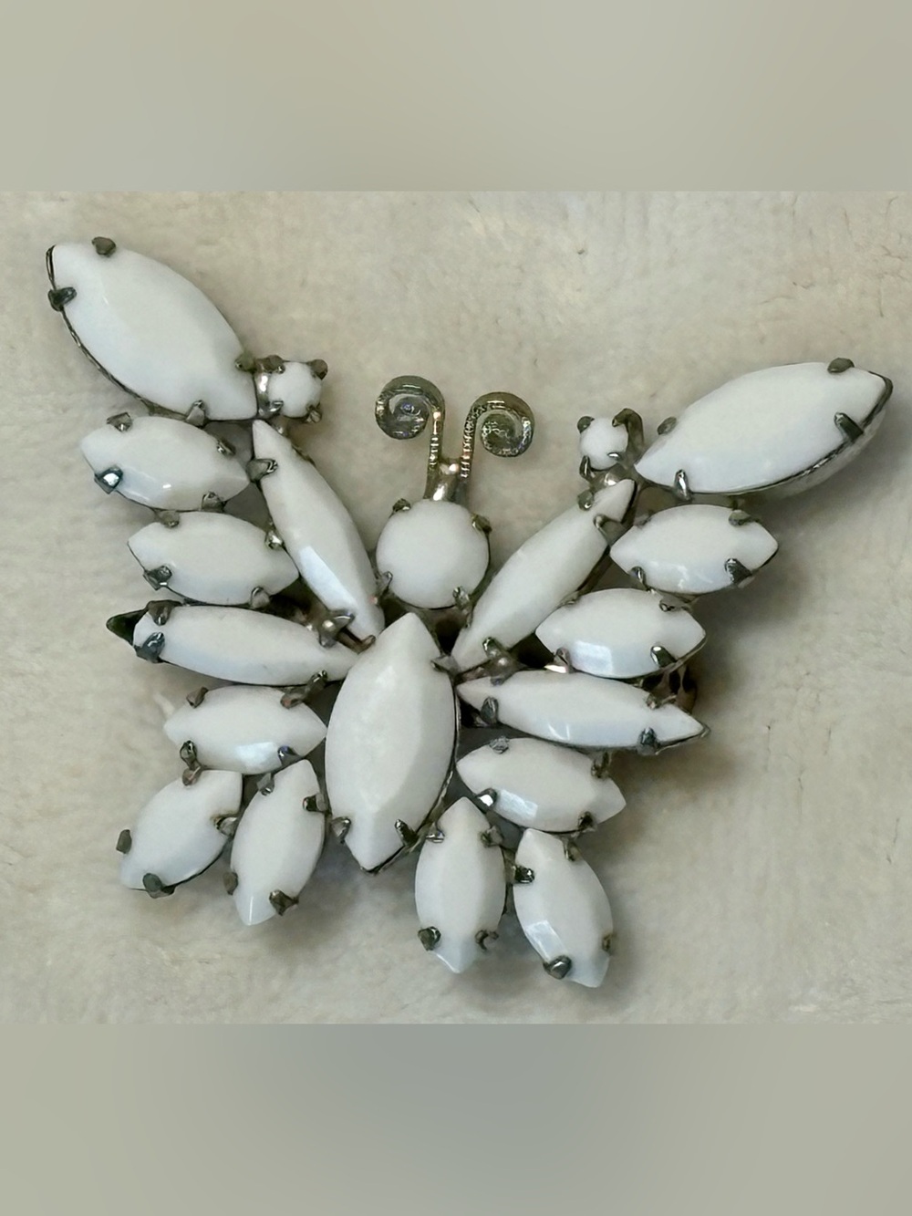Vintage Brooch Pin Lot of 5 Rhinestone Butterfly Floral Costume Jewelry - Picture 10 of 13